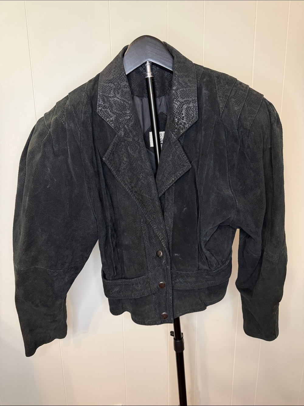 Vintage Black Suede Women's Jacket with Snake Textured Collar and Trim-